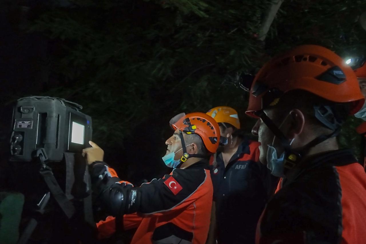 STM's wall-penetrating radar deploys to Venezuela as death toll climbs to 2,295