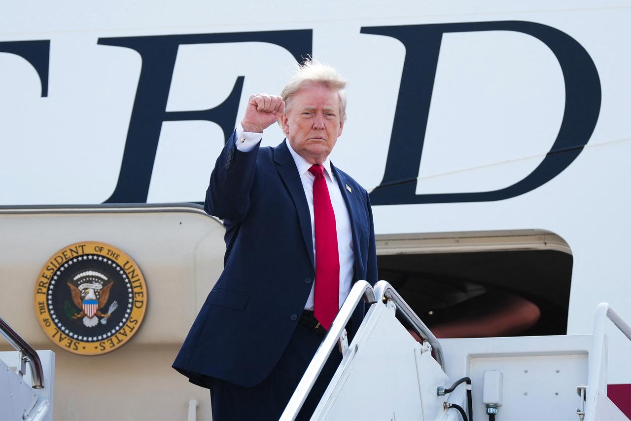 US President Donald Trump boards Air Force One on July 1, 2026 at Joint Base Andrews, Maryland. (AFP Photo)
