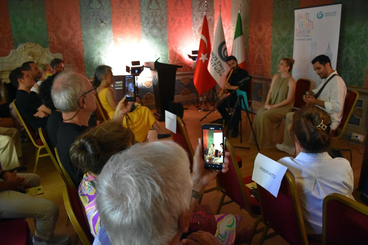 Turkish folk and classical music concert held in Rome