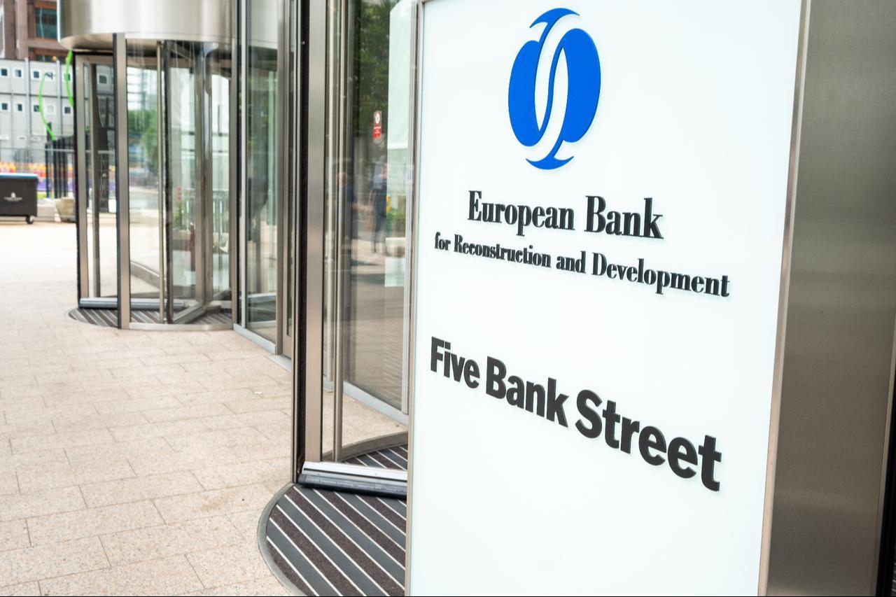 Entrance of the European Bank for Reconstruction and Development (EBRD) headquarters in Canary Wharf, London, United Kingdom. (Adobe Stock Photo)