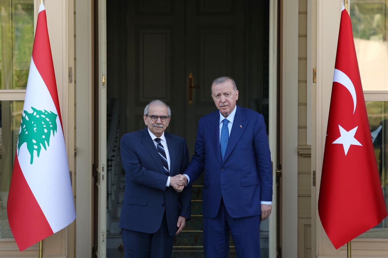 Erdogan vows to help ensure Lebanon's security amid Israeli aggression