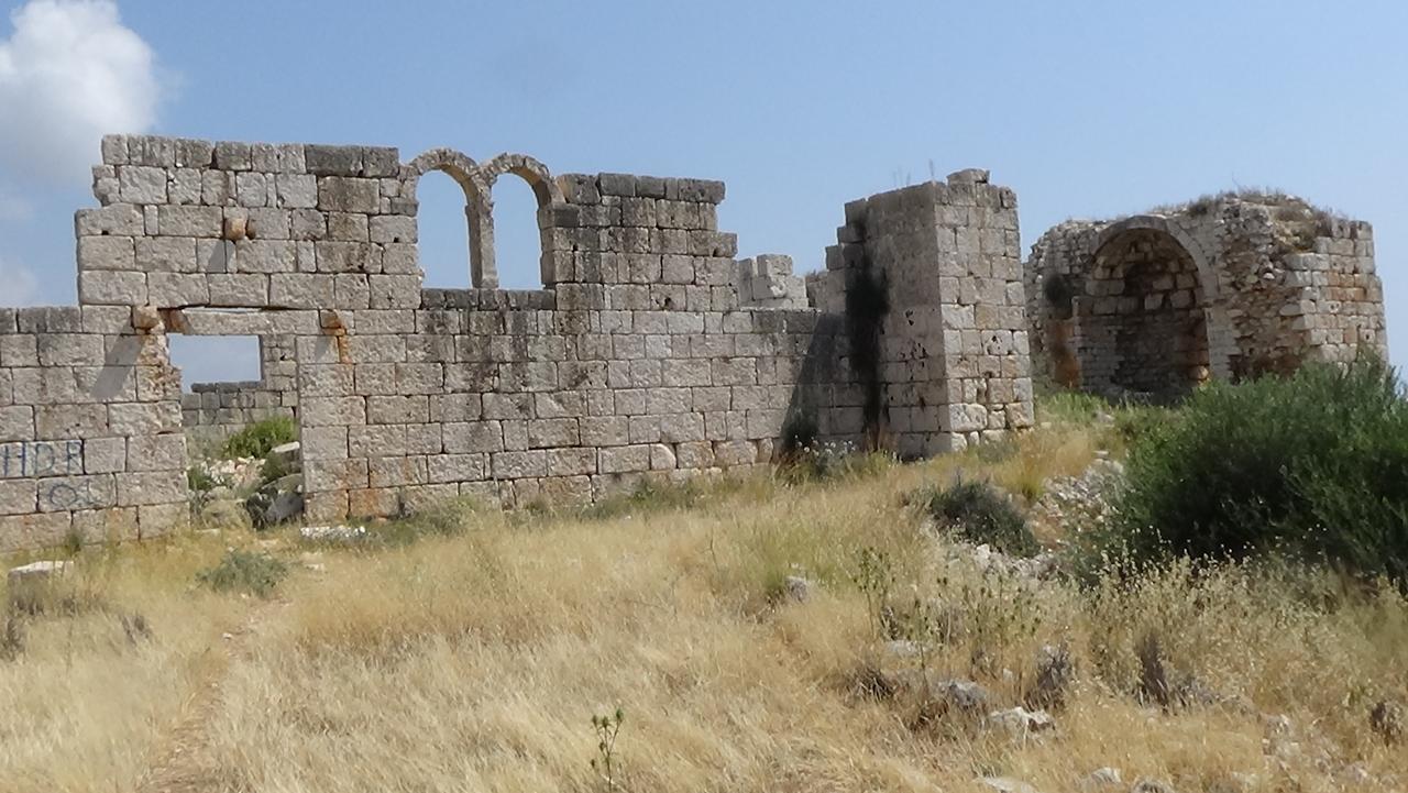 Stone ruins stand along the ancient route planned to be brought into tourism in Mersin's Erdemli district, Türkiye. (AA Photo)