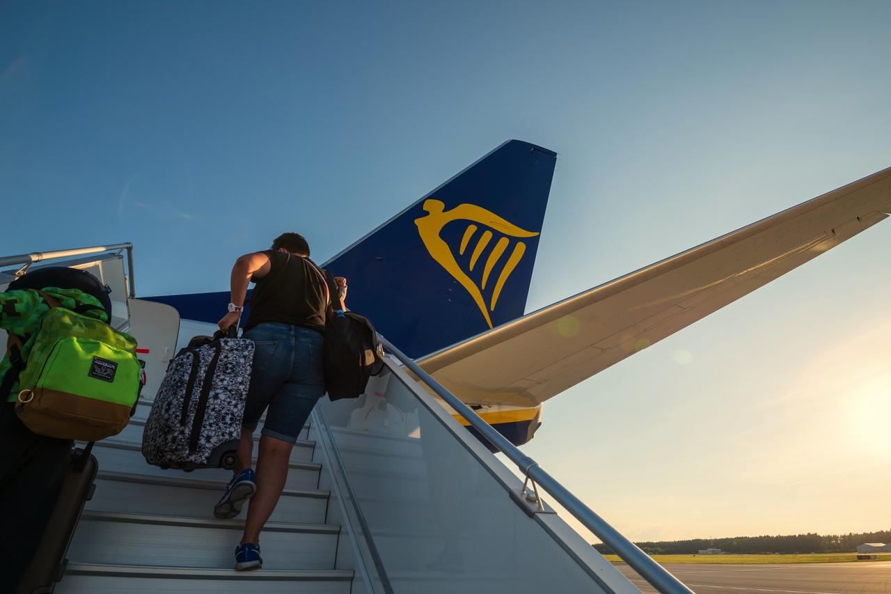 Passengers save man nearly sucked out of Ryanair plane Image