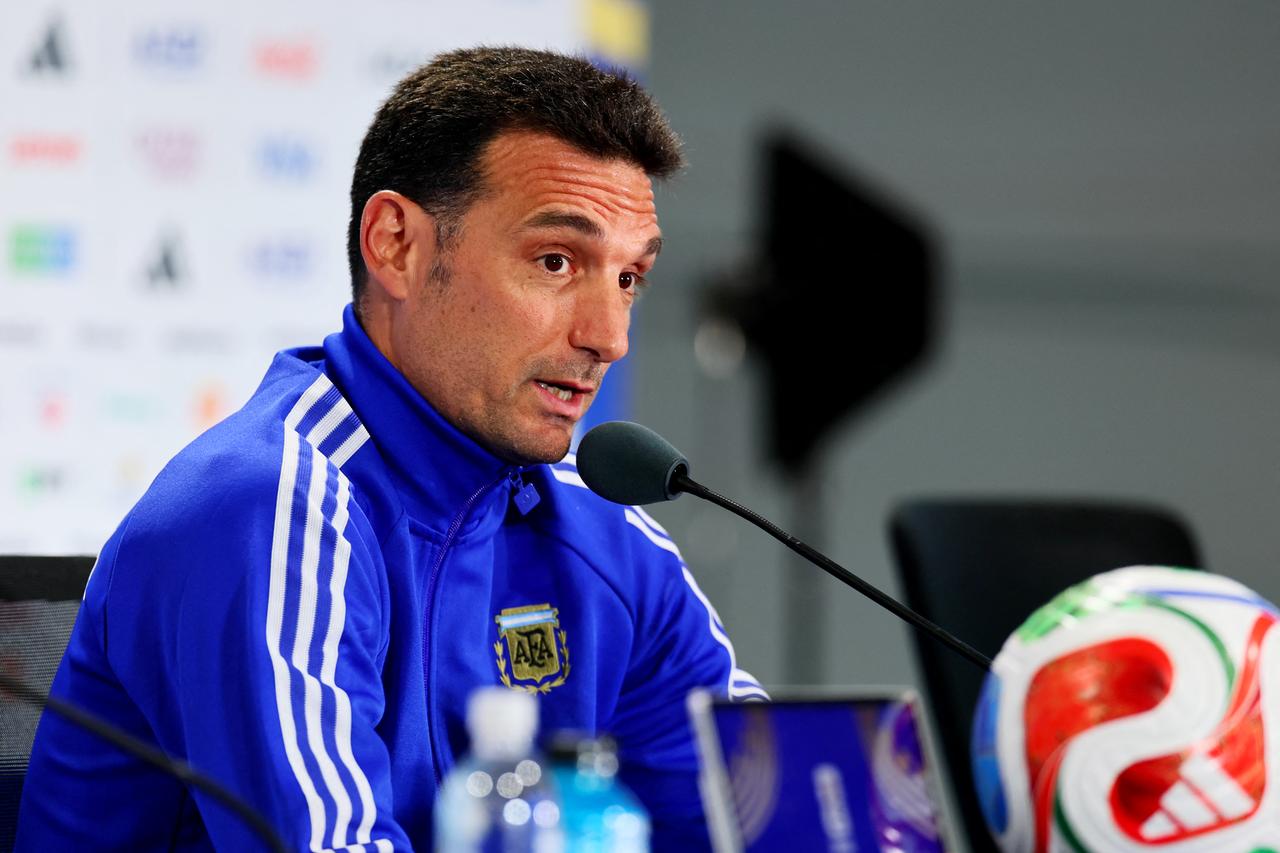Lionel Scaloni, Head Coach of Argentina, attends a press conference one day ahead of the FIFA World Cup 2026 Quarter Final match at Kansas City Stadium on July 10, 2026. (AFP Photo)
