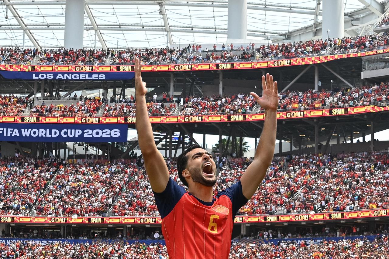Spain knocks out Belgium with late goal, sets up France semifinal in World Cup
