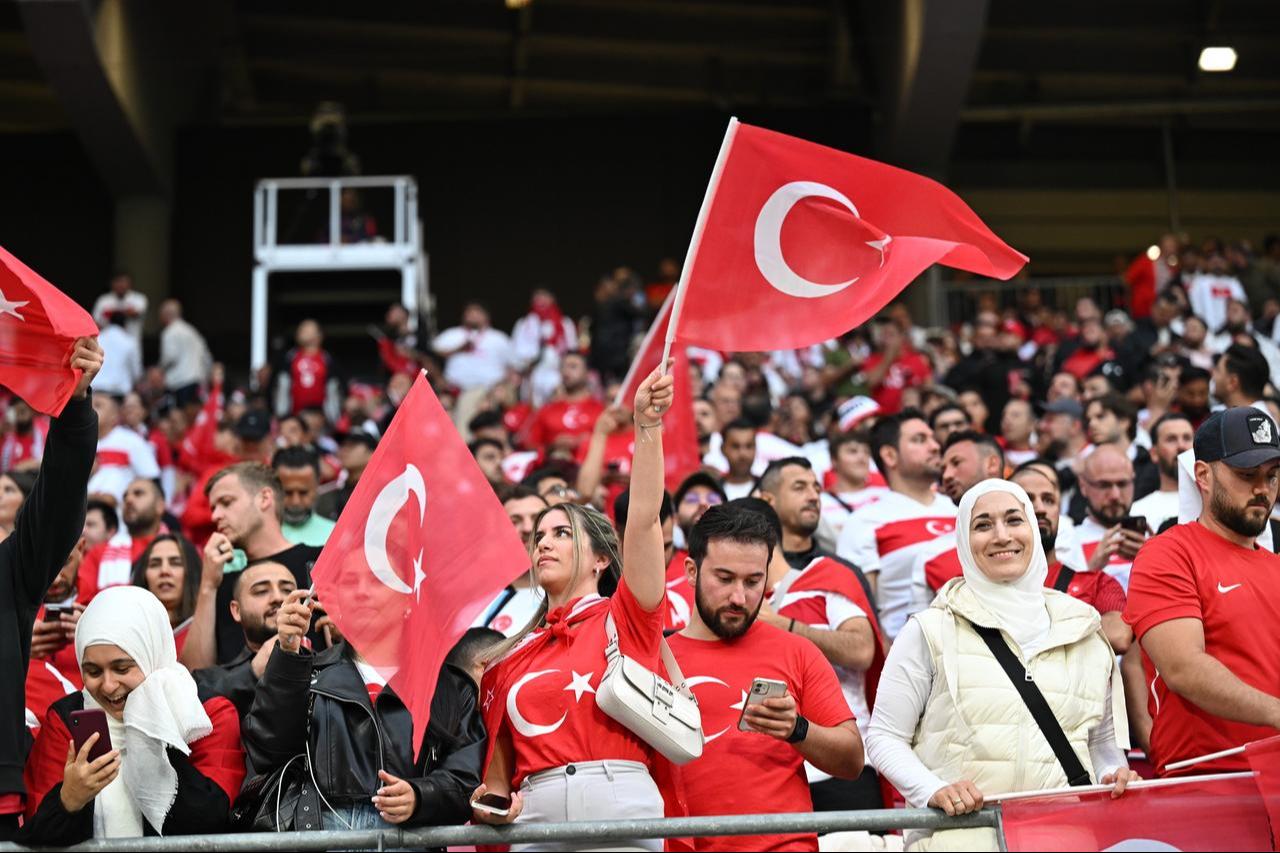 Turkish fans show support as they cheer prior to the Euro 2024 round of 16 match between Austria and Türkiye at Football Stadium Leipzig, Germany, July 2, 2024. (AA Photo)