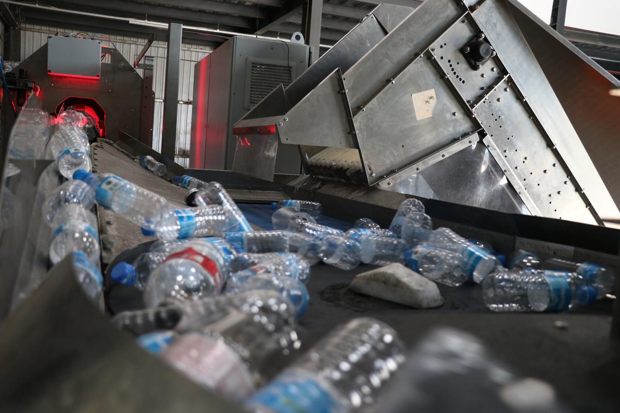 Türkiye's deposit-return system collects 19M packages in first 10 days