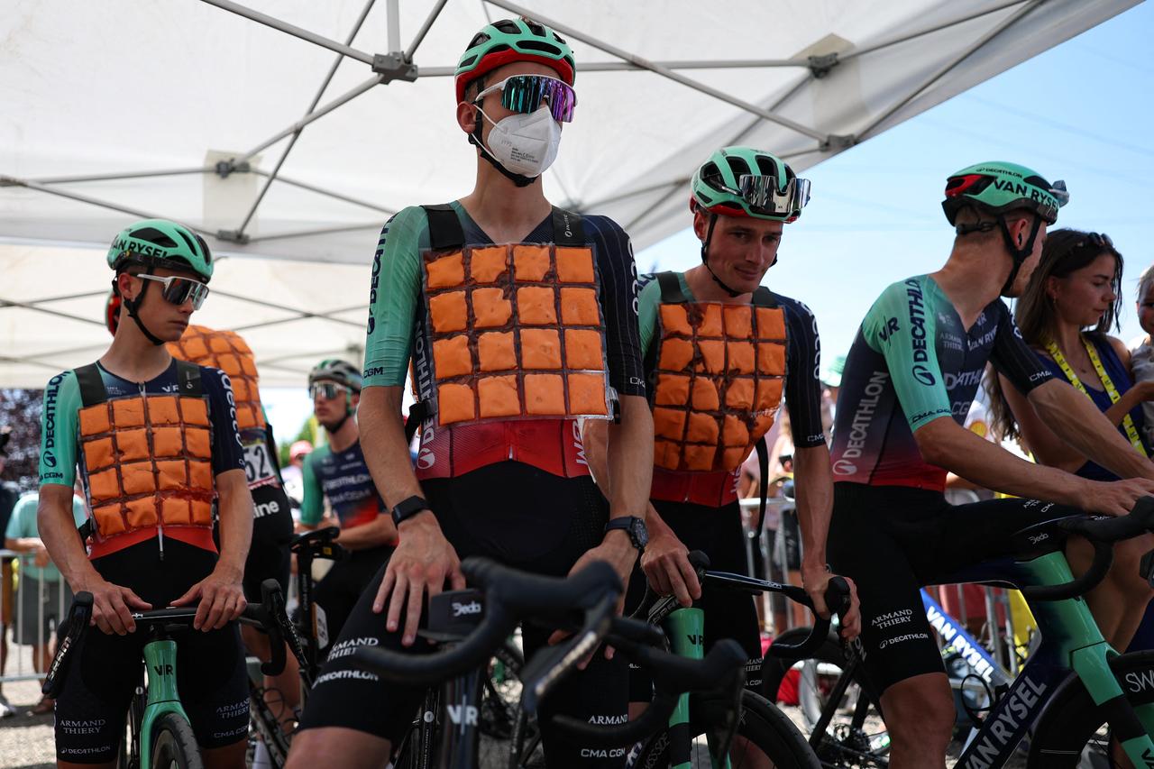 Tour de France shortens stage for first time over extreme heat