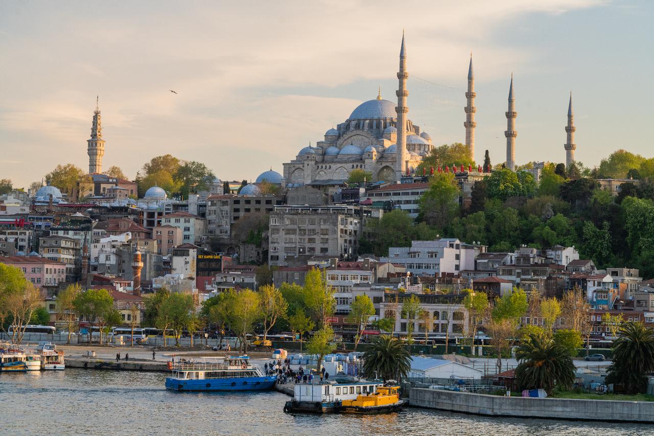 Türkiye stays cheap for Europeans as budgets tighten at home