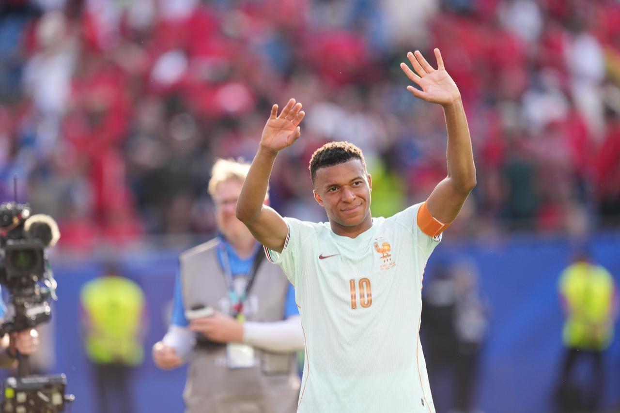 Kylian Mbappe (10) of France celebrates the victory and greets the supporters after the 2026 FIFA World Cup Quarter Final match between France and Morocco at Boston Stadium (Gillette Stadium) in Foxborough, Massachusetts, United States, July 9, 2026. (AA Photo)