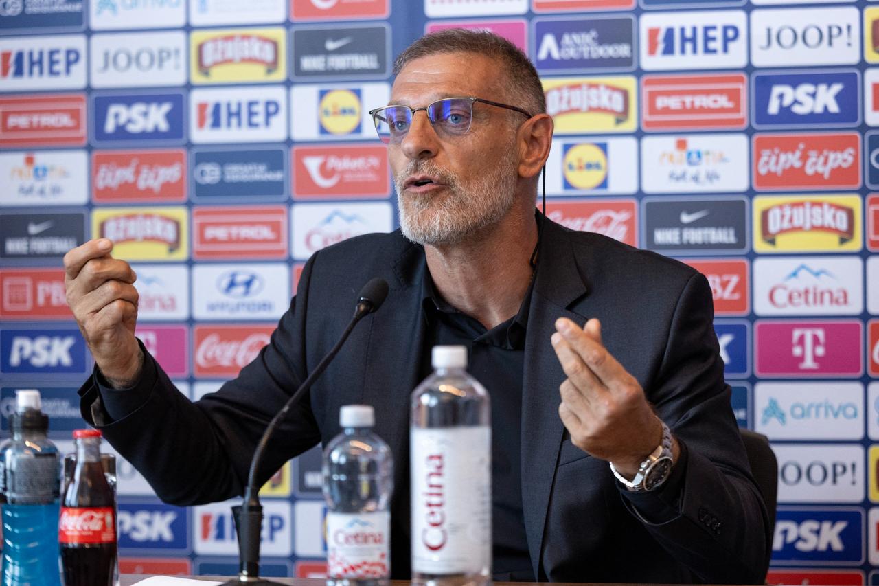 Croatia reinstates Slaven Bilic as coach after World Cup exit