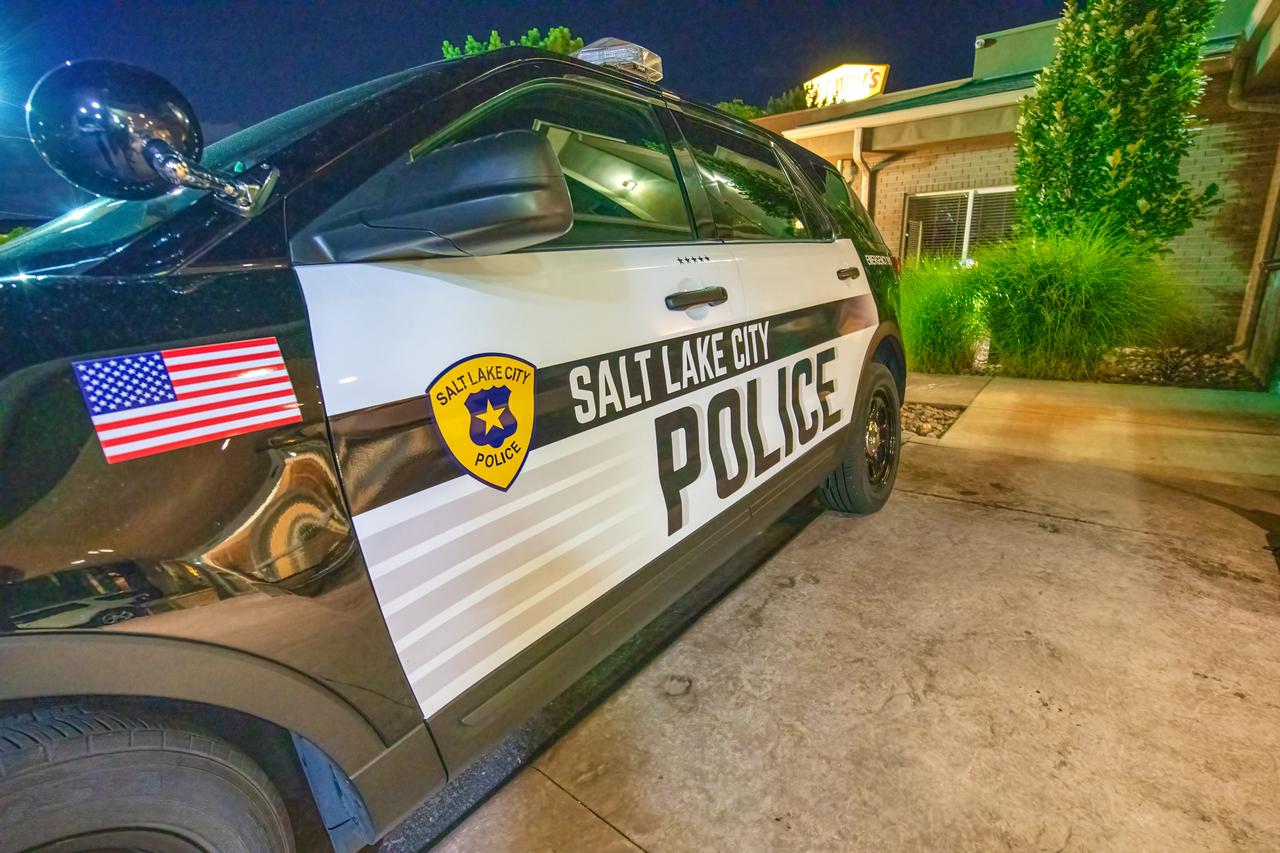Muslim worker stabbed at Utah Mall in religiously-motivated attack Image