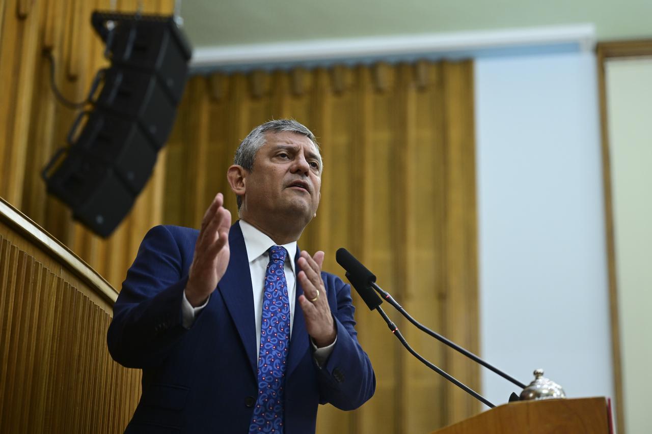 Suspended CHP leader Ozel says new party could be launched by early August