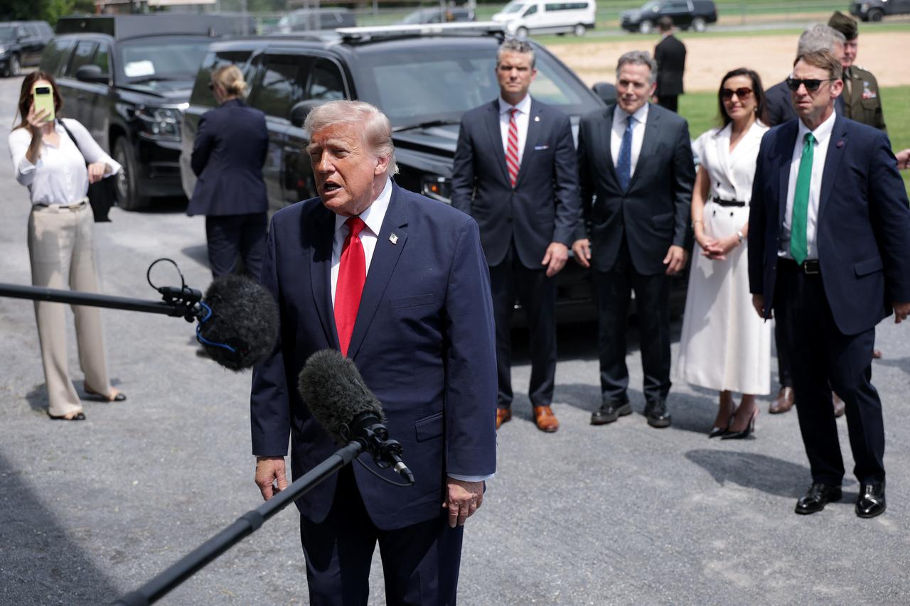 Trump warns Iran ‘better behave’ as US resumes strikes Image