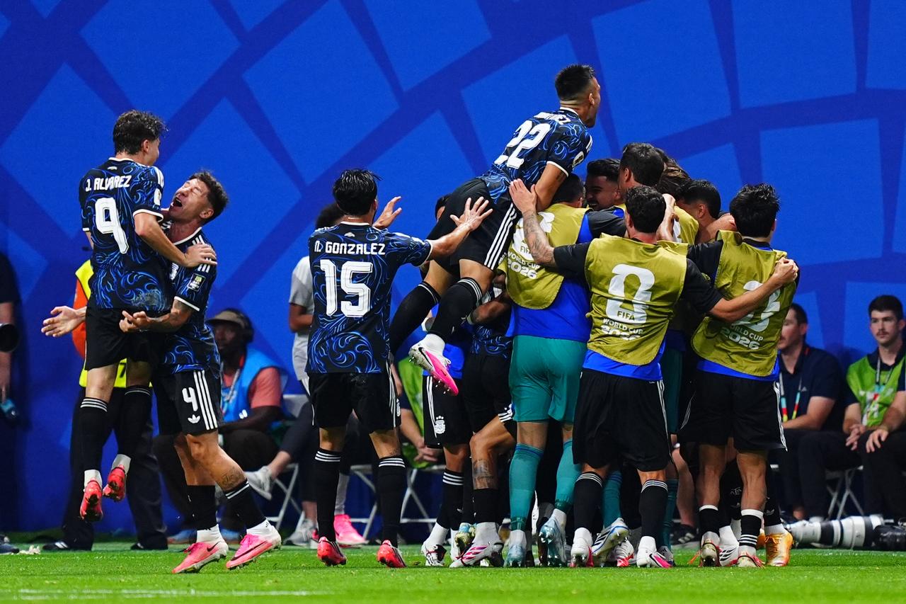 Argentina beat England 2-1 with late comeback to reach World Cup final