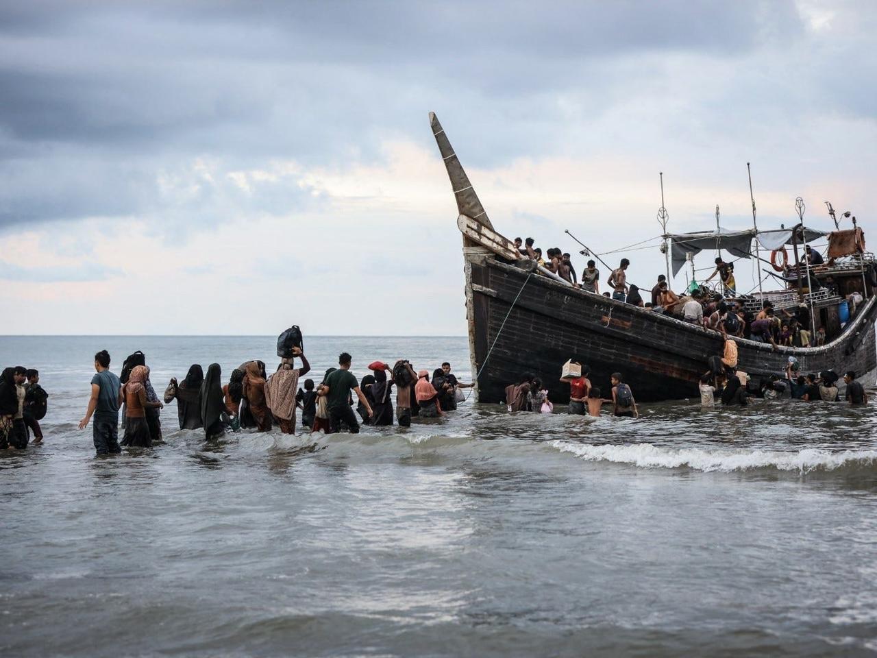 Rohingya refugees remain stranded aboard a wooden boat off Pineung in Indonesia's Aceh province, Nov. 16, 2023. (AFP Photo)