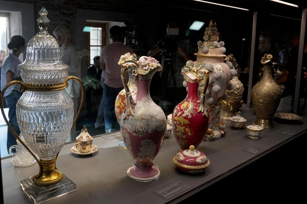 Topkapi Palace's dessert quarters reopen with 452 artifacts