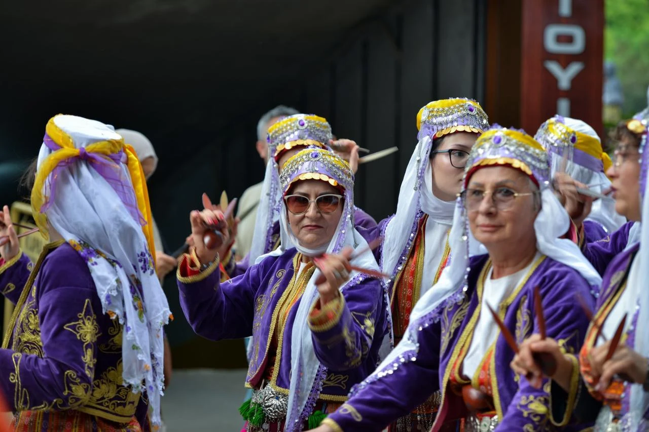 Black Sea city of Trabzon hosts international folk festival