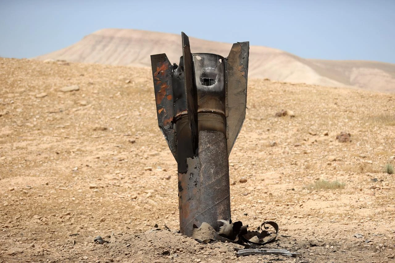 Officials reportedly say China, Russia may be aiding Iran's targeting Image