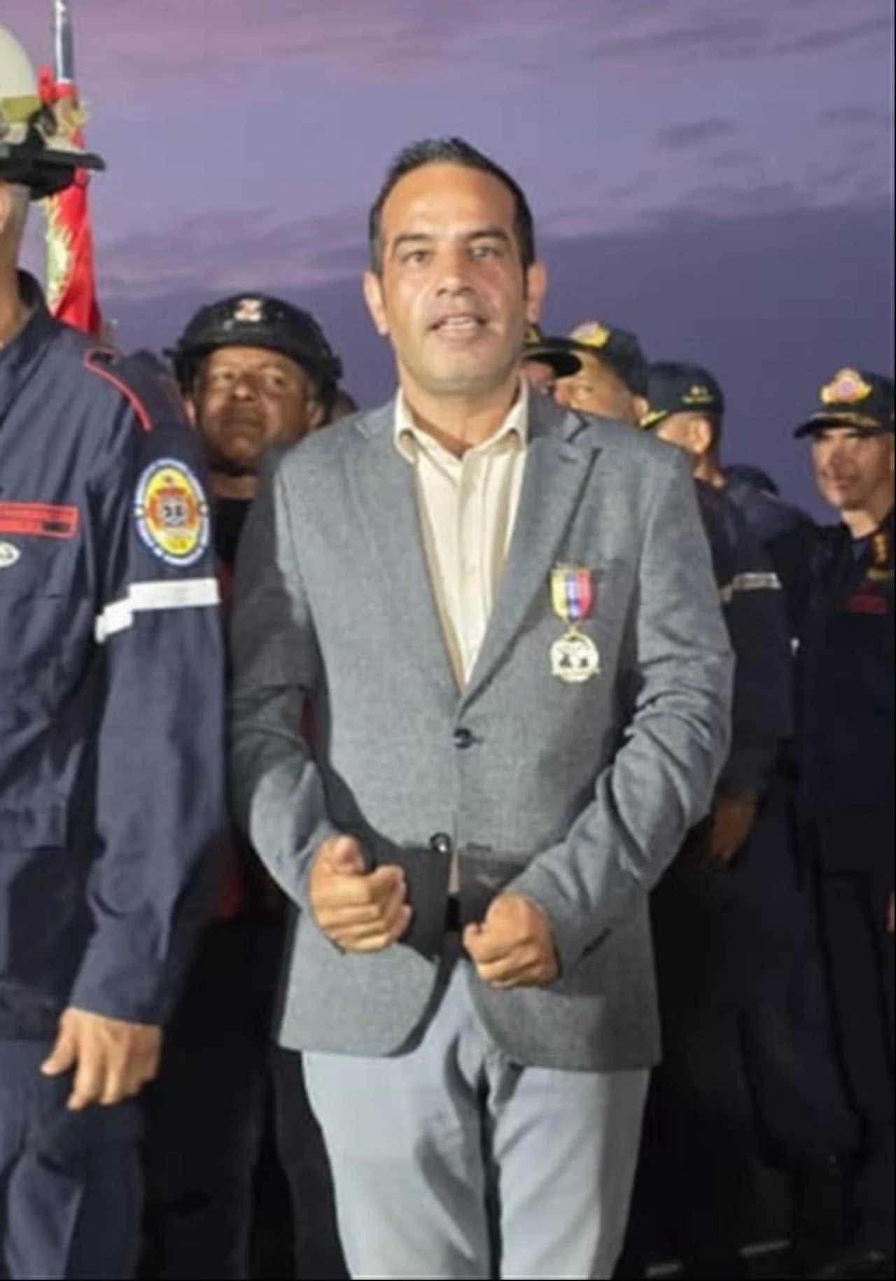 Turkish citizen İbrahim Eser poses after receiving Venezuela’s State Decoration for rescuing 38 people following the earthquakes, at Jorge Luis García Carneiro Stadium in La Guaira, Venezuela, July 19, 2026. (AA Photo)