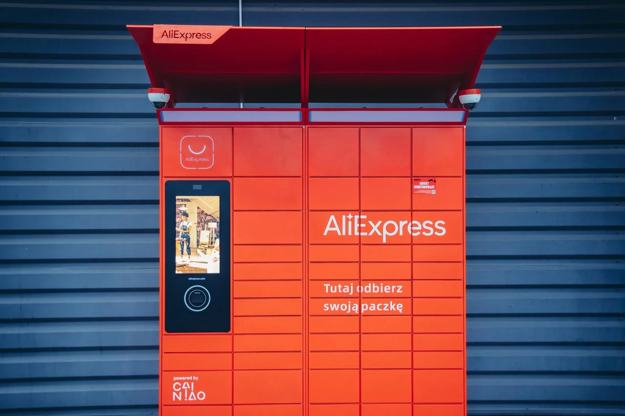 AliExpress parcel locker stands in Warsaw, Poland, Nov. 16, 2021. (Adobe Stock Photo)