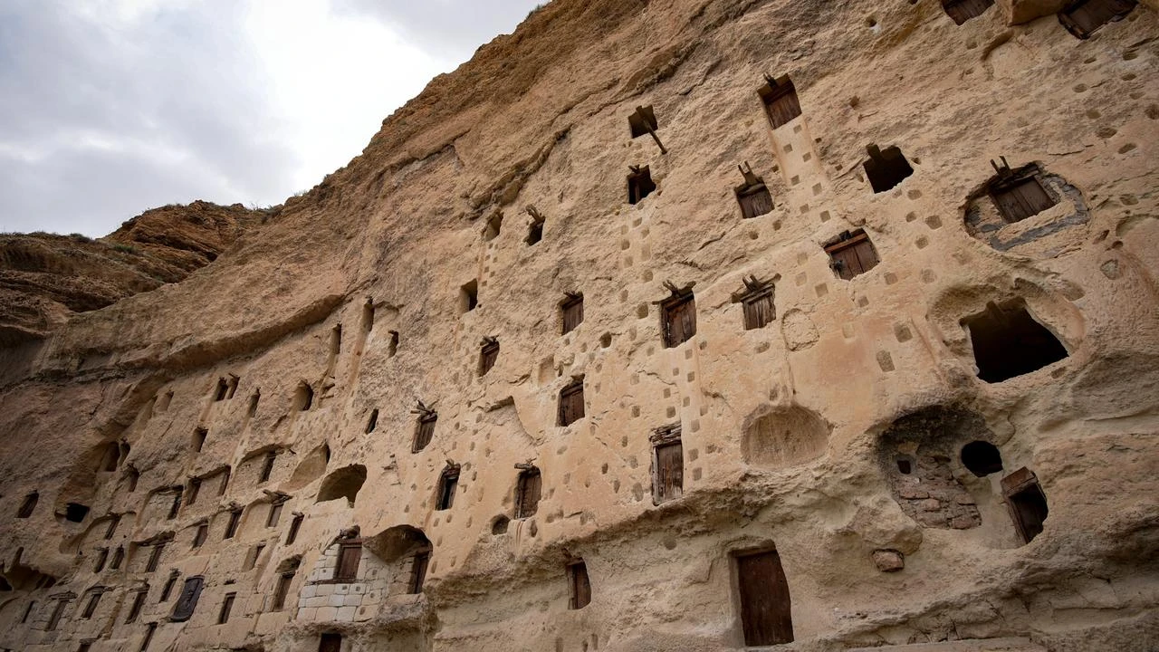 Karaman's ancient granaries defy centuries