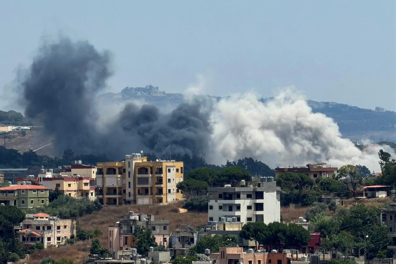 This photograph taken from the southern city of Nabatieh shows smoke rising from the site of an Israeli airstrike that targeted the nearby village of Nabatieh al-Faouqa, July 16, 2026. (AFP Photo)