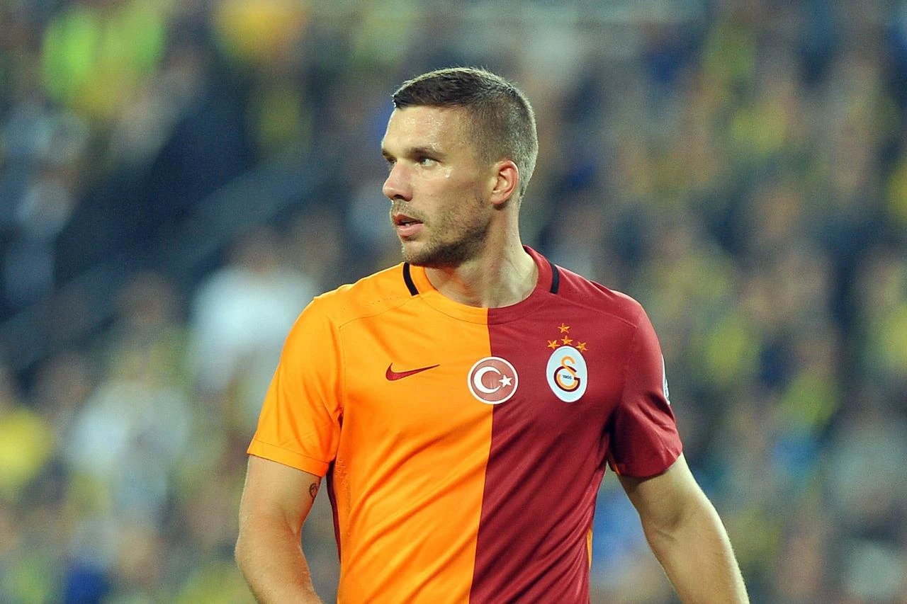 Podolski eyes 4th win over Fenerbahce as Gornik Zabrze seeks European return