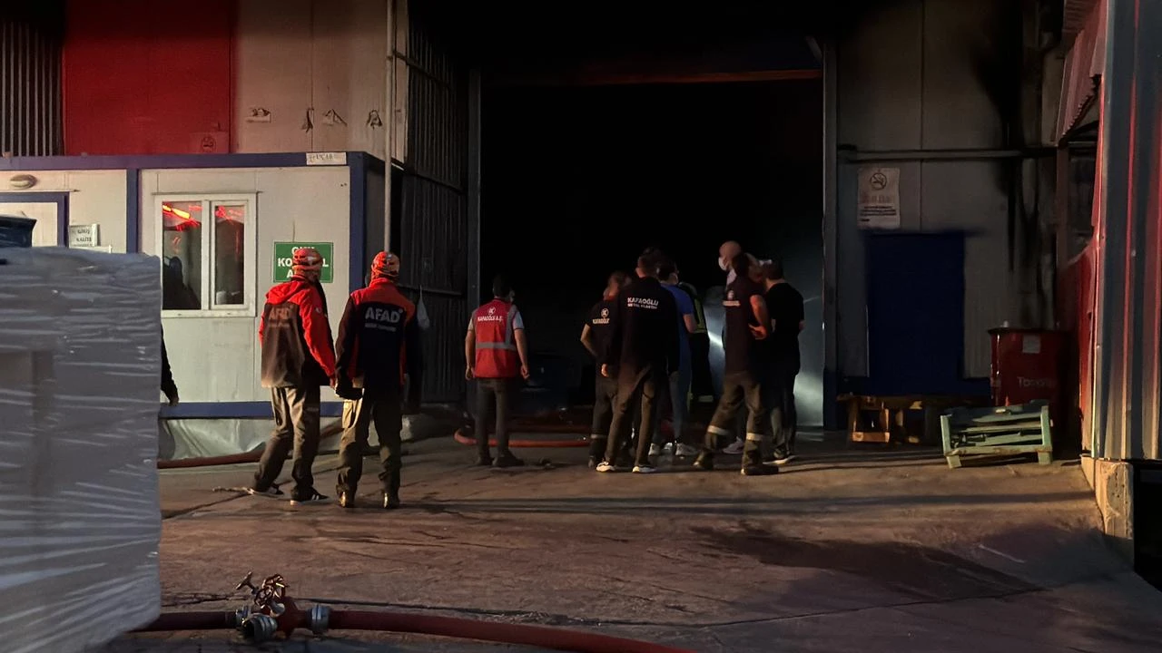 Emergency crews respond to a fire at a plastic parts factory where four workers were affected by smoke in Odunpazari, Eskisehir, Türkiye, July 17, 2026. (AA Photo)