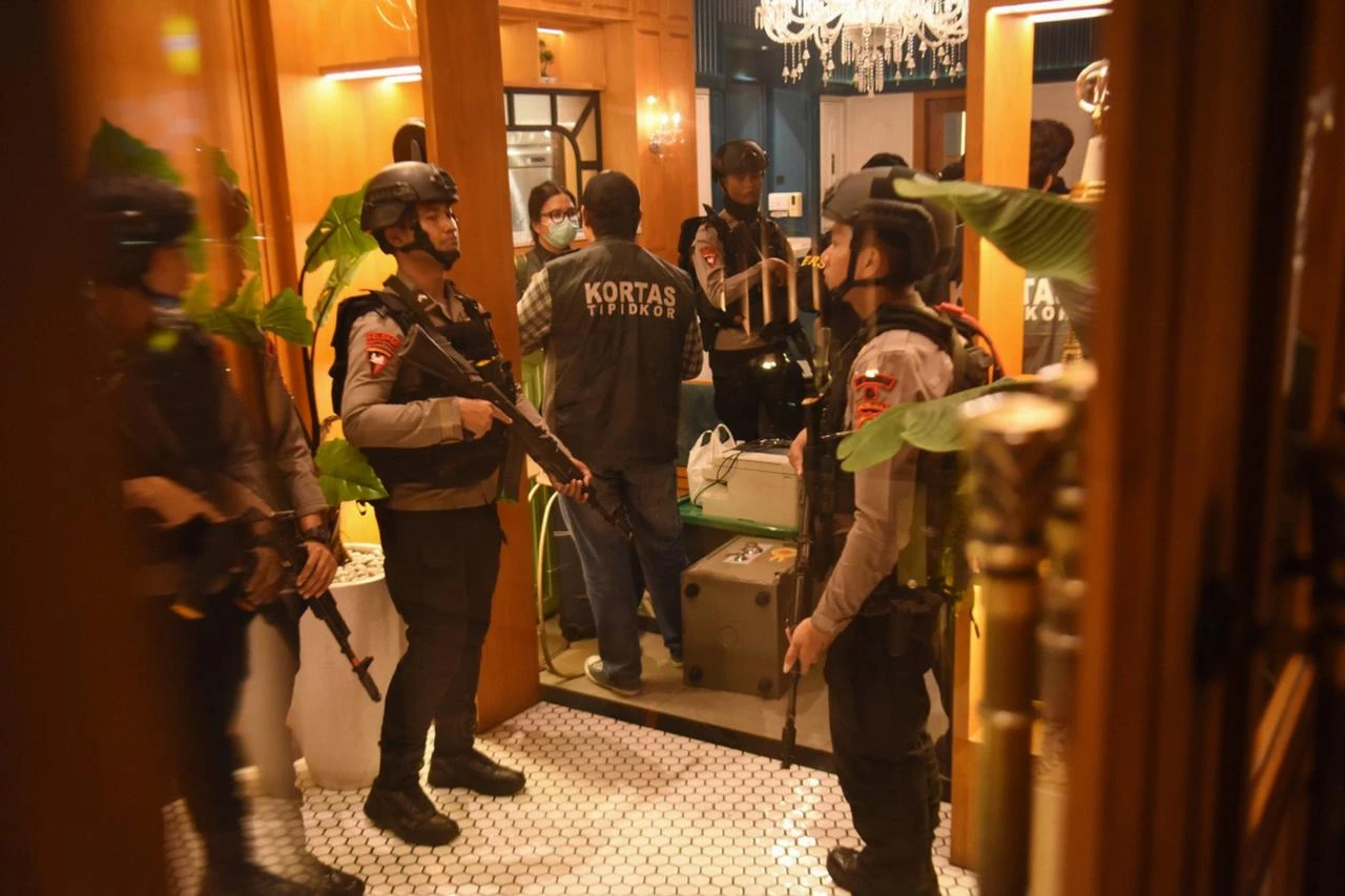 Indonesia jails 19 over baby trafficking ring linked to Singapore