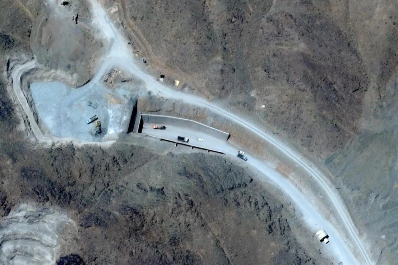 Iran warns US strikes on Pickaxe Mountain would draw 'powerful response'