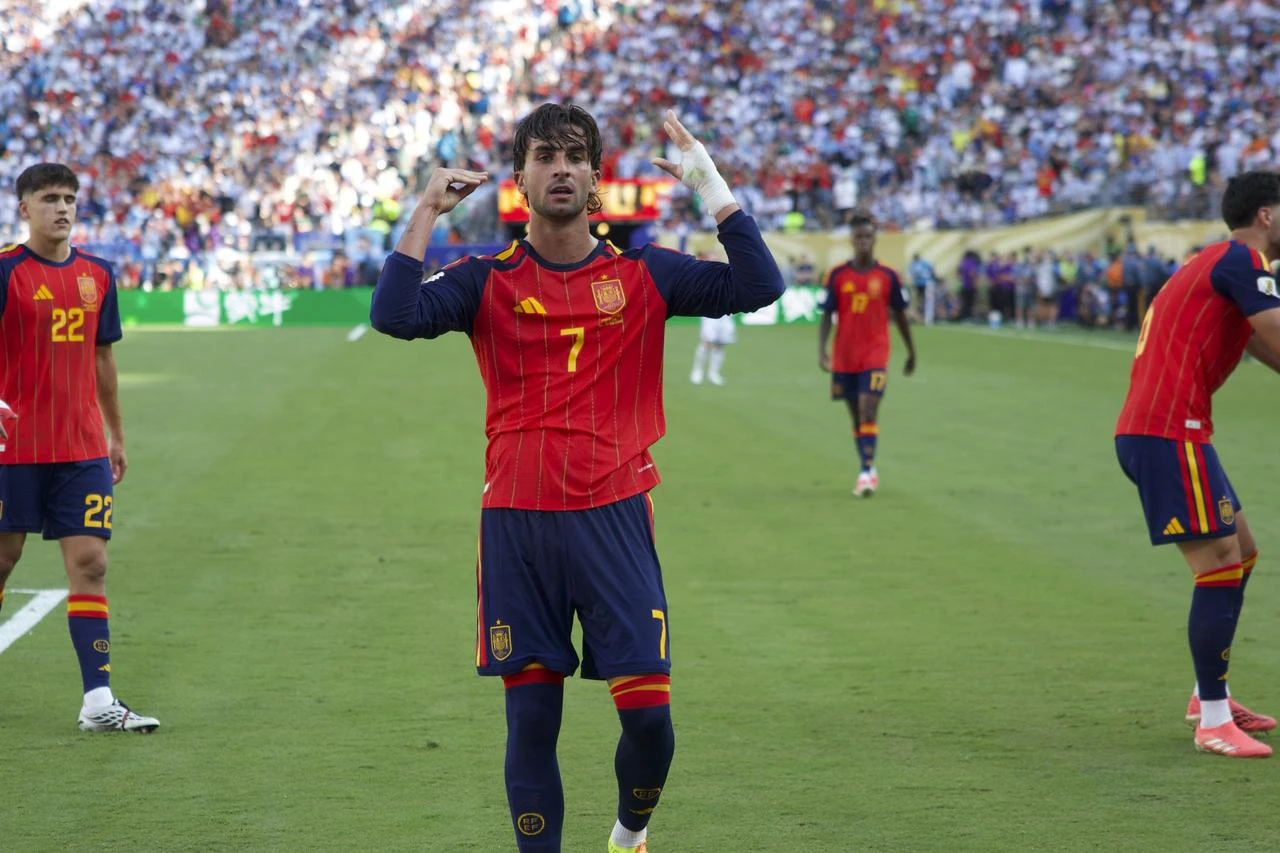 Real Madrid, PSG reportedly step up interest in Barcelona forward Ferran Torres