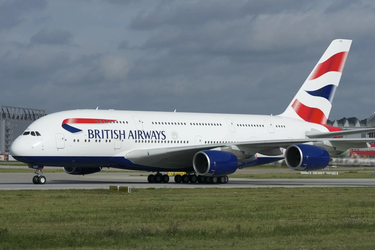 3 pilots fall ill midair on 10-hour British Airways flight Image