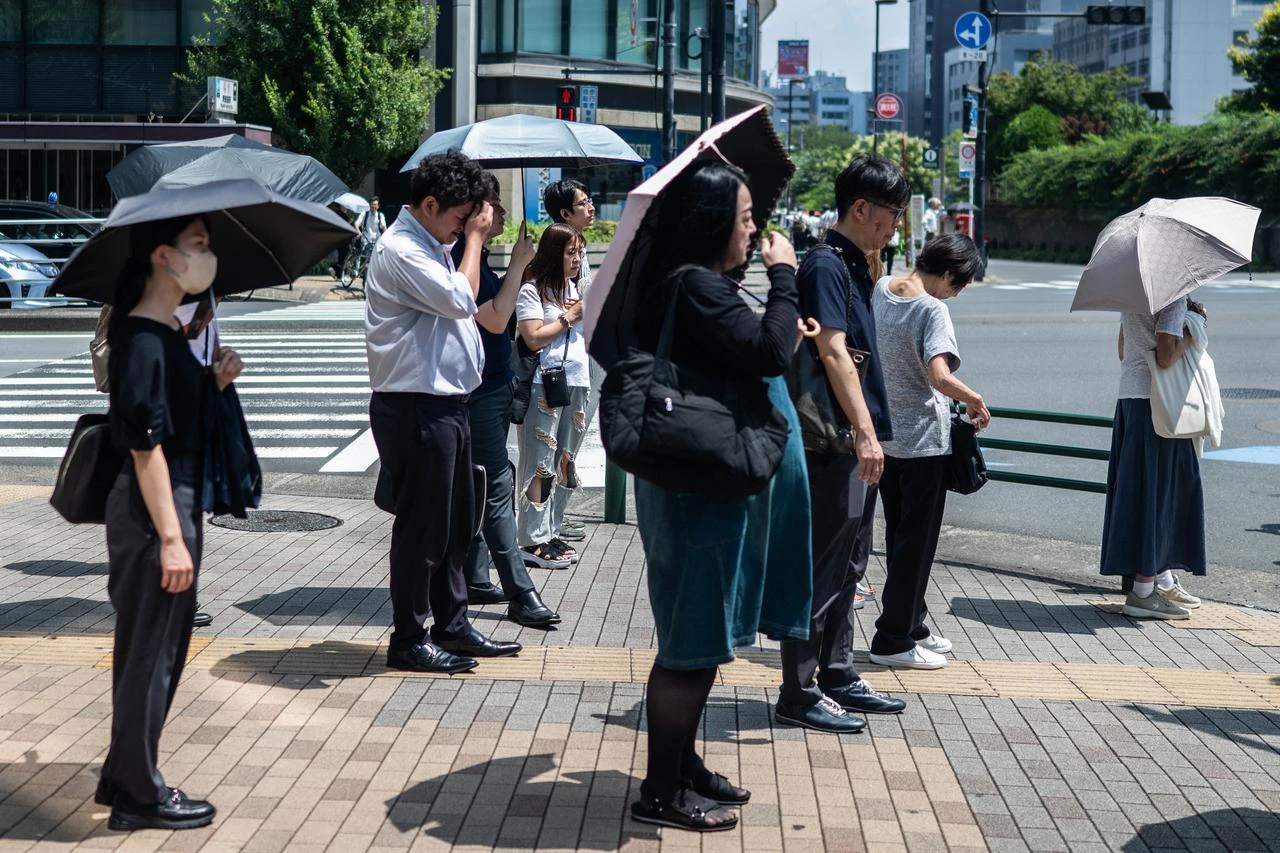 One dies as Tokyo's heat hospitalizations hit 16-year high Image