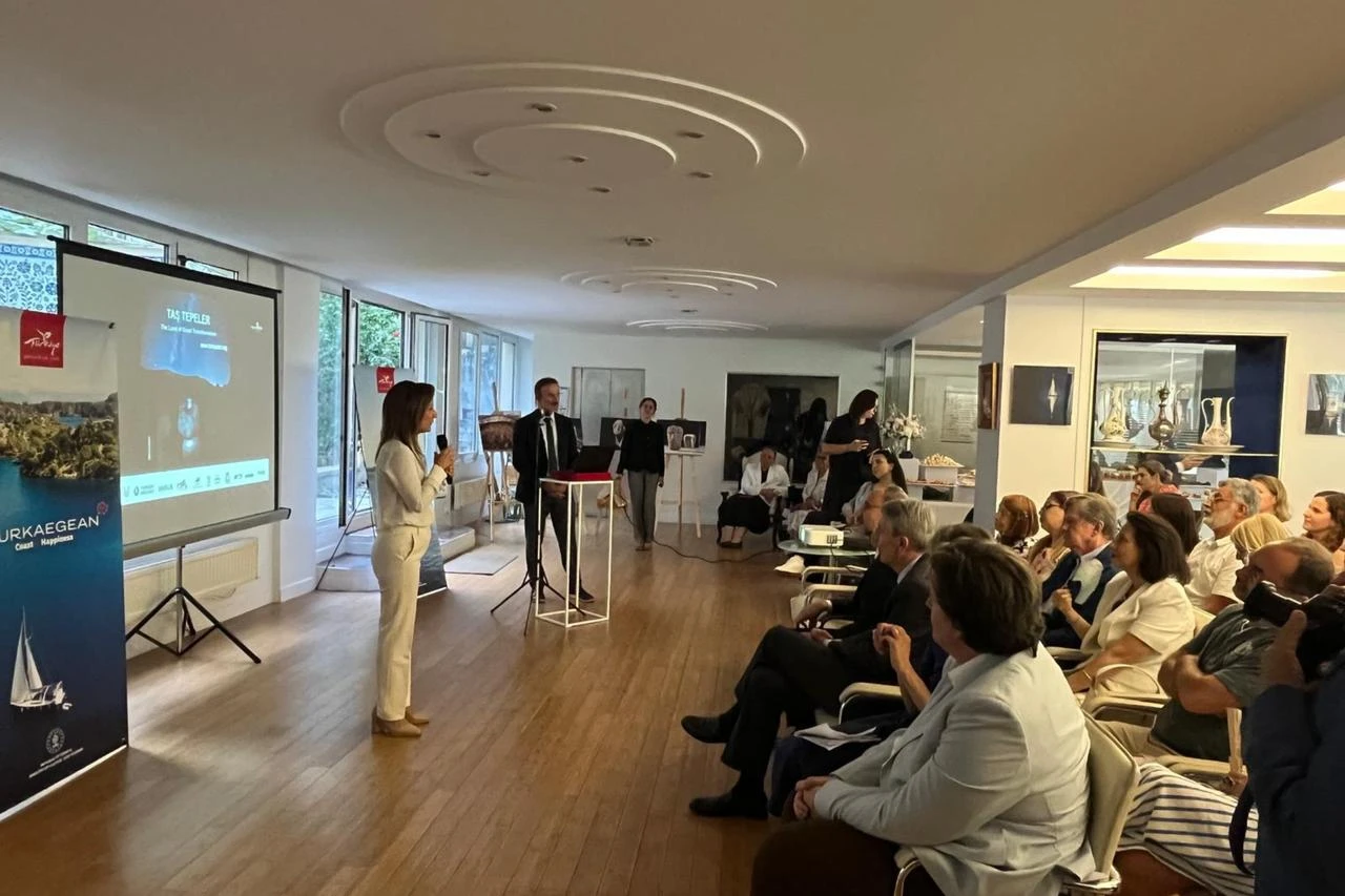 Türkiye highlights Tas Tepeler, Gobeklitepe heritage at Paris conference