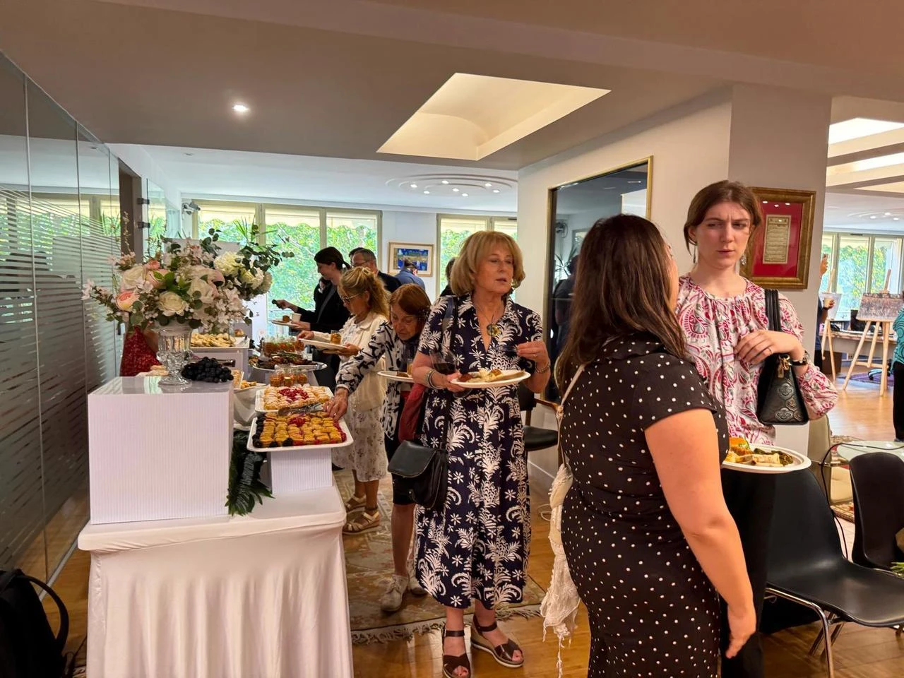Participants sample a selection of Turkish cuisine following the Tas Tepeler Project and Gobeklitepe Conference in Paris, France, July 22, 2026. (AA Photo)