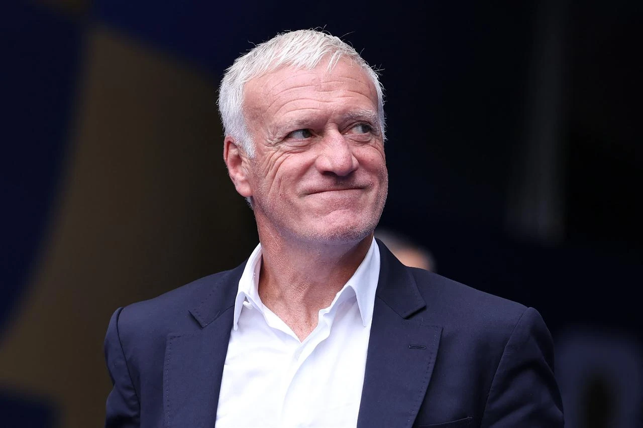 Didier Deschamps walks out for the pitch inspection before the FIFA World Cup 2026 Bronze Final between France and England at Miami Stadium on July 18, 2026. (AFP Photo)