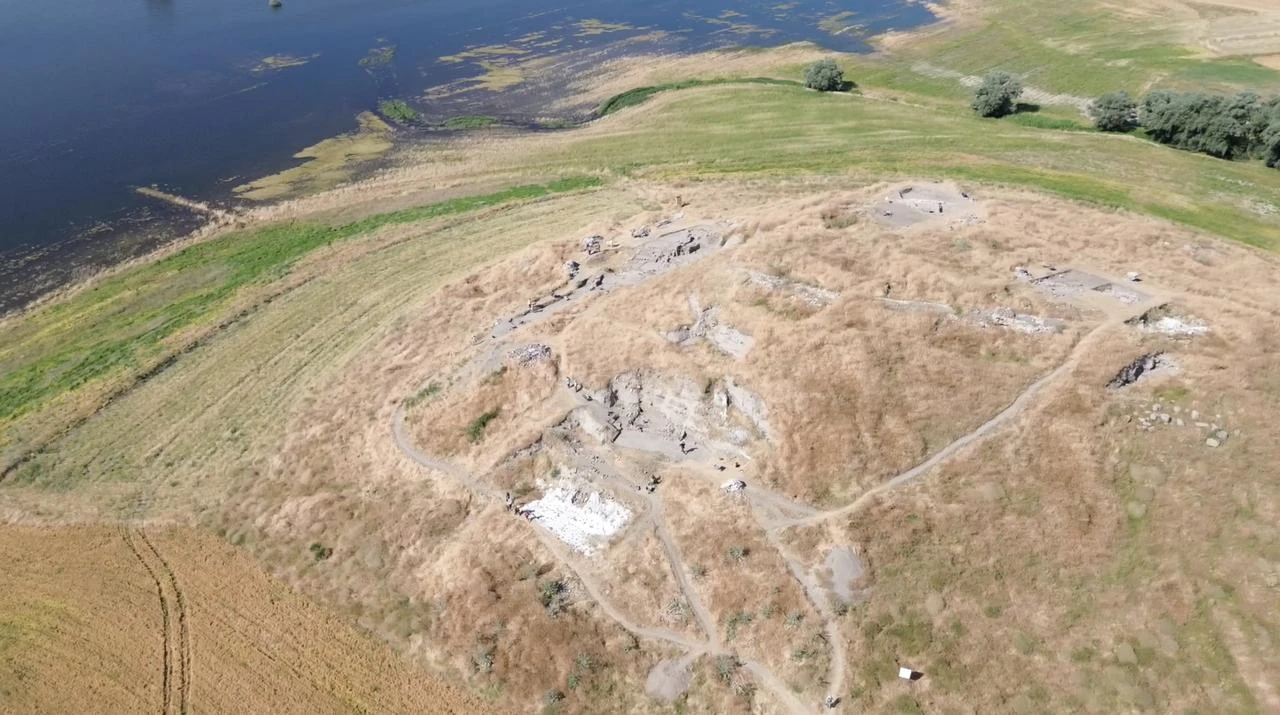 An aerial view shows Cadir Hoyuk and its excavation areas near Peyniryemez village in Yozgat, central Türkiye. (AA Photo)