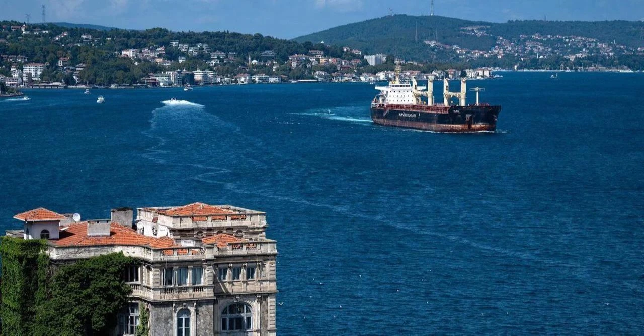 Malta-flagged bulk carrier M/V Rojen carrying tons of grain from Ukraine sails along the Bosphorus Strait in Istanbul, Türkiye, August 7, 2022. (AFP Photo)