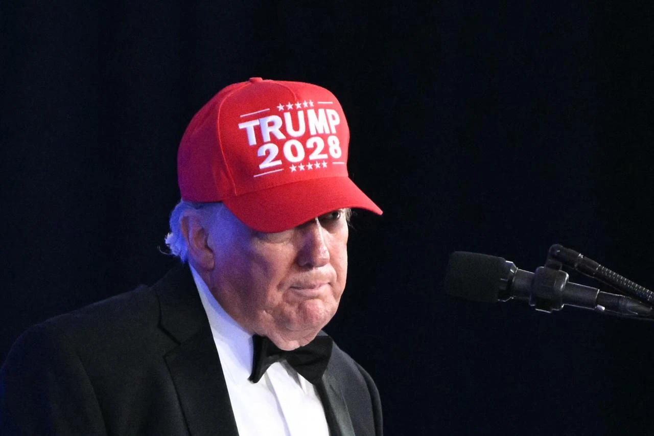 Trump dons 'Trump 2028' hat, jokes about 4th term at correspondents' dinner