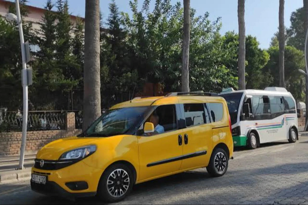 Turkish TV host claims tourists charged more than locals for Marmaris taxi ride