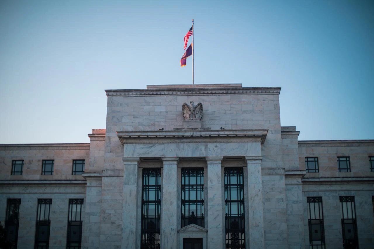 Cooling inflation boosts bets on Fed rate hold despite Middle East risks