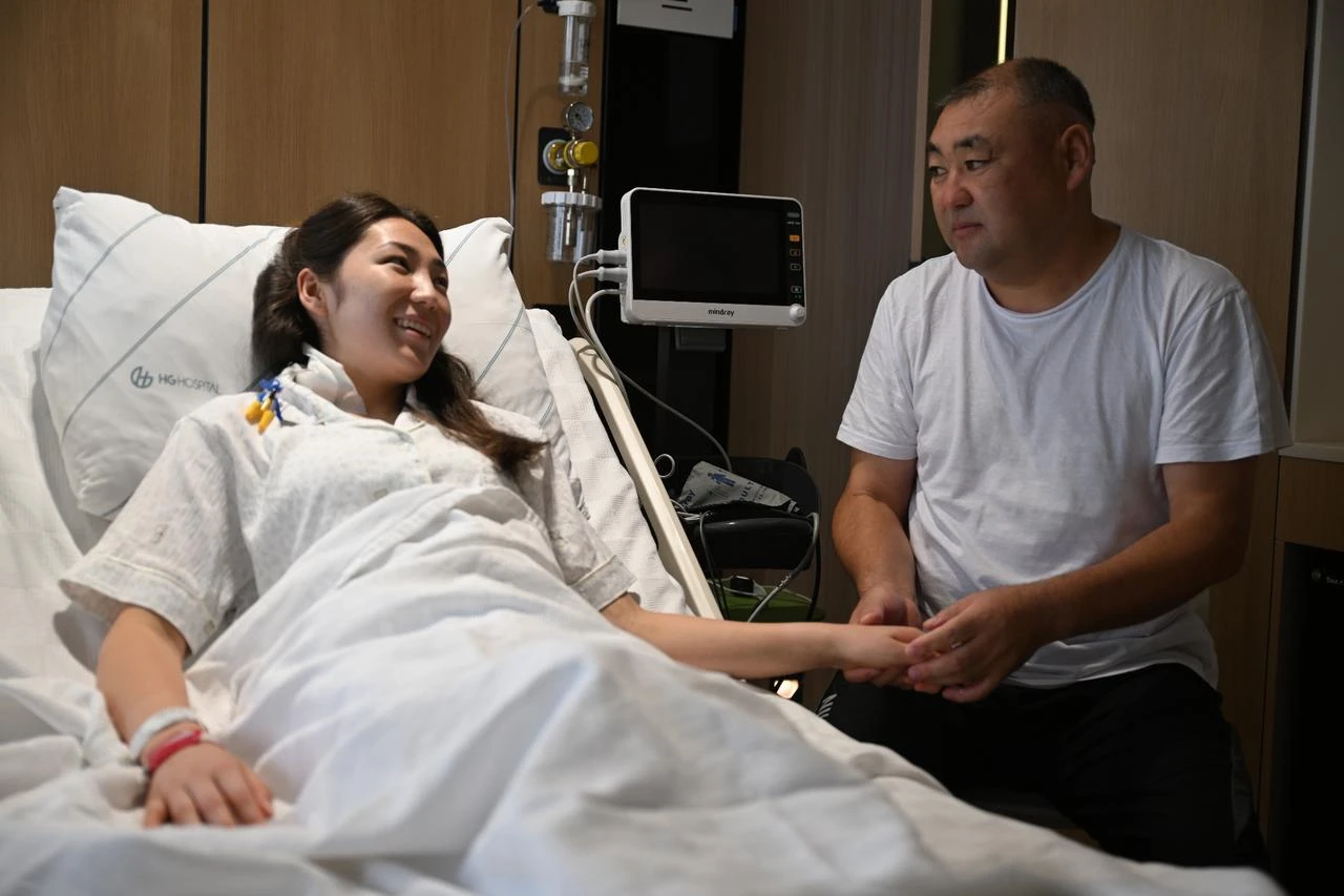 Kyrgyz woman recovers after rare tumor surgery in Türkiye