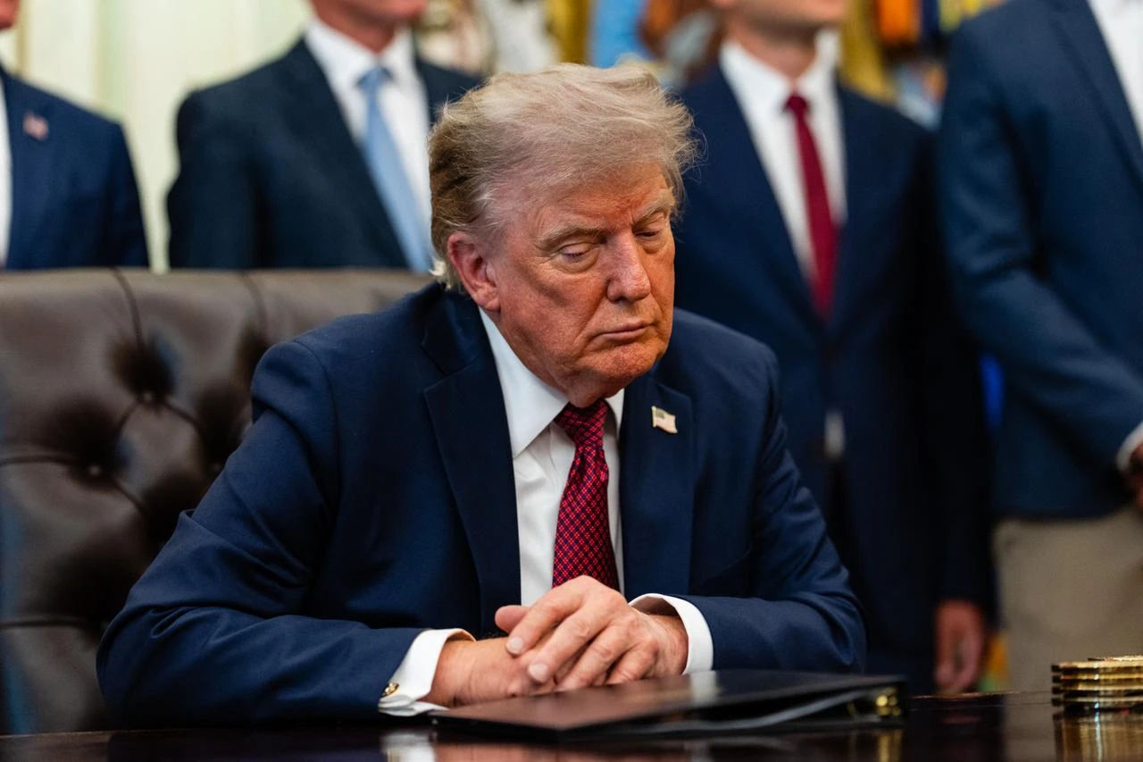 Trump reportedly pauses Iran escalation plans over dwindling US missile stocks