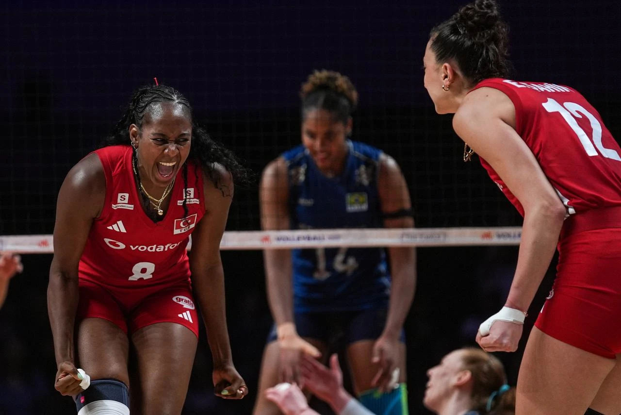 Türkiye national volleyball player Sinead Jack-Kısal #8 celebrates a point during the 2026 FIVB Volleyball Nations League women’s final against Brazil at the East Asian Games Dome in Macao, China, July 26, 2026. (AA Photo)
