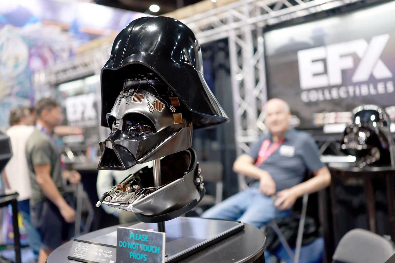 A Darth Vader reveal helmet from “Star Wars” is displayed at the EFX Collectibles booth during Comic-Con International’s preview night in San Diego, California, July 23, 2026. (AFP Photo)
