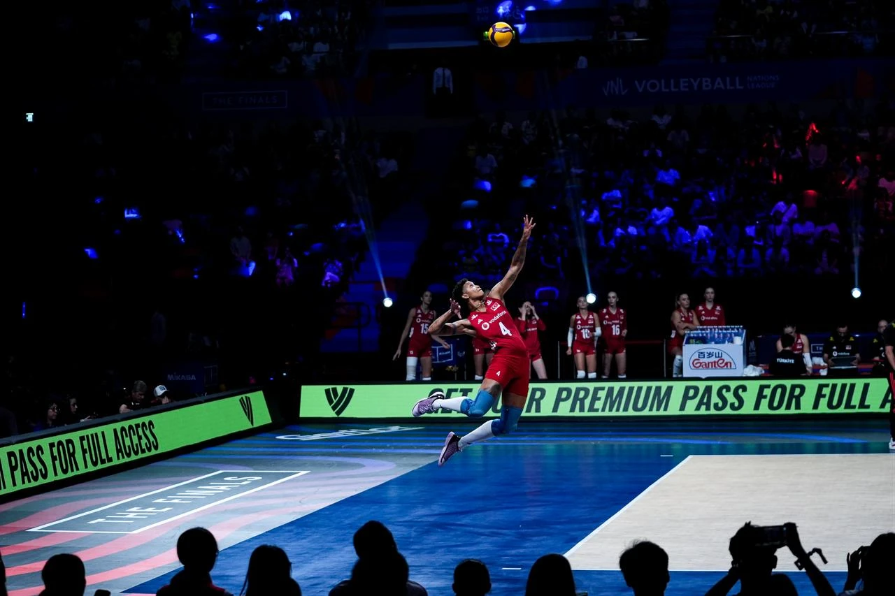 Melissa Vargas (4) of Turkiye in action during the 2026 FIVB Volleyball Nations League (VNL) women's final match between Türkiye and Brazil at the East Asian Games Dome in Macao, China, on July 26, 2026. (AA Photo)