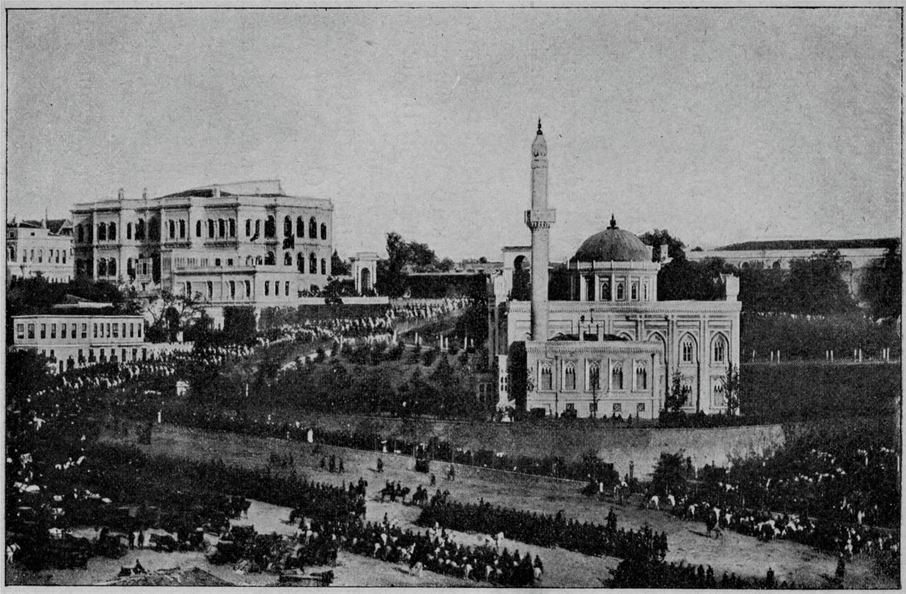 A historical view of Yildiz Palace and the Hamidiye Mosque during a Selamlik ceremony in Istanbul. (Photo via Wikimedia Commons)