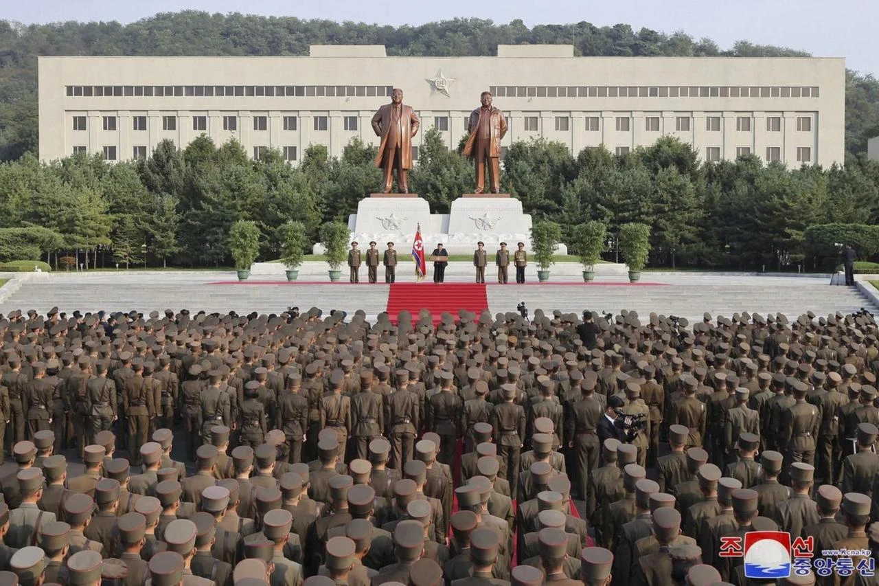 South Korea tracks reports of 30,000 more North Korean troops for Russia