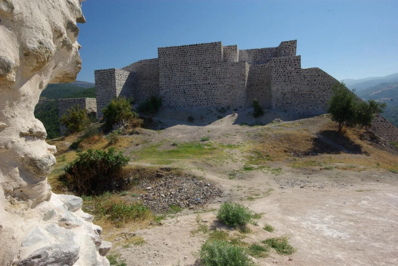 Restored stone walls stand within Niksar Castle in Tokat, Türkiye, July 27, 2026. (AA Photo)